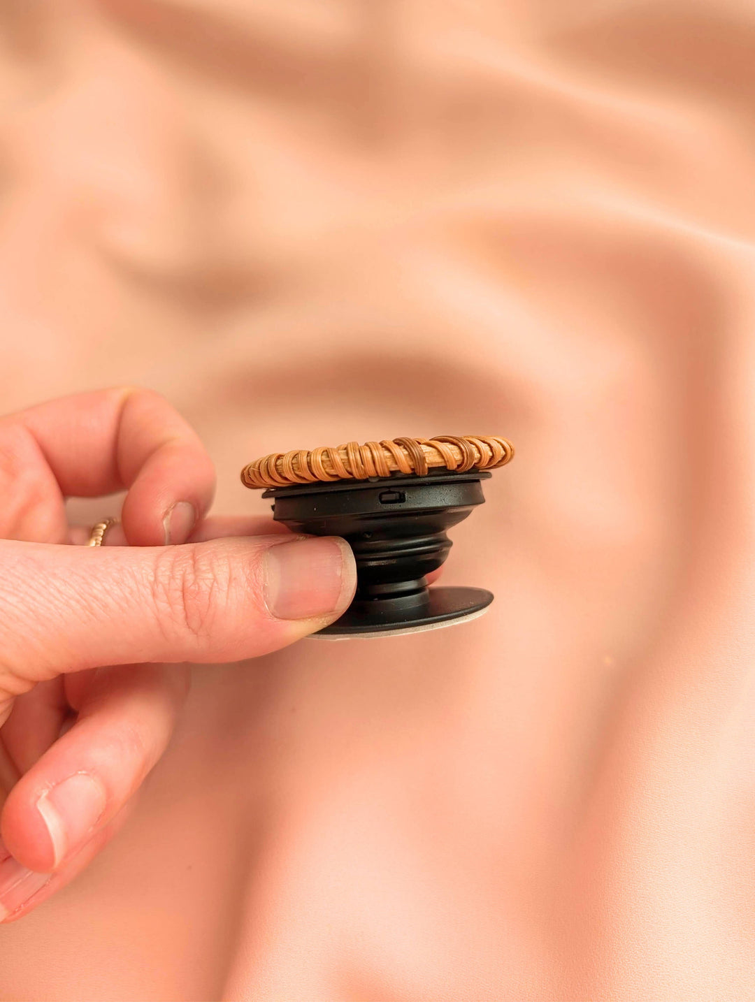 Rattan phone handle
