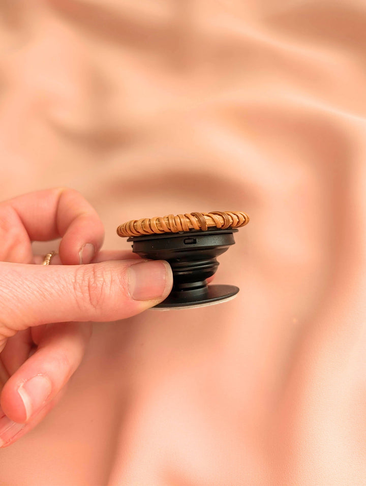 Rattan phone handle