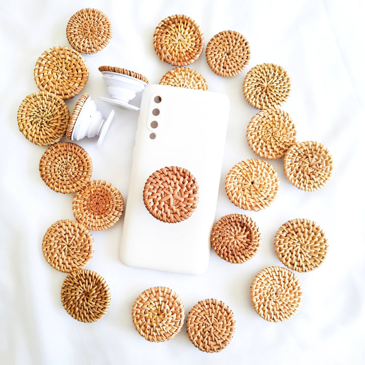 Rattan phone handle