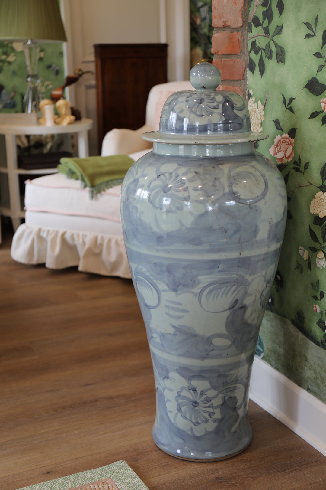 Silla Flower Temple Jar Extra Large