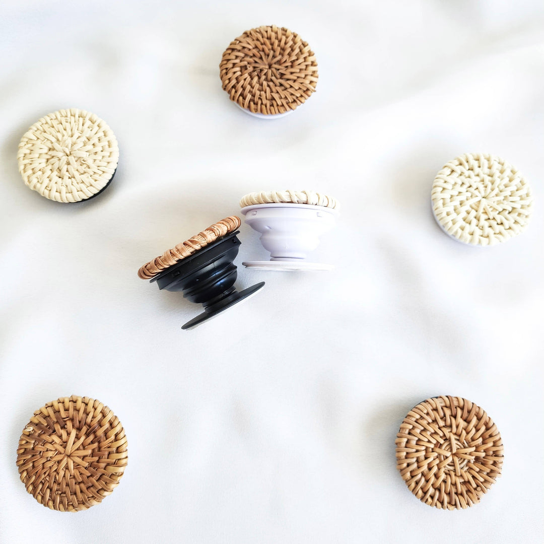 Rattan phone handle