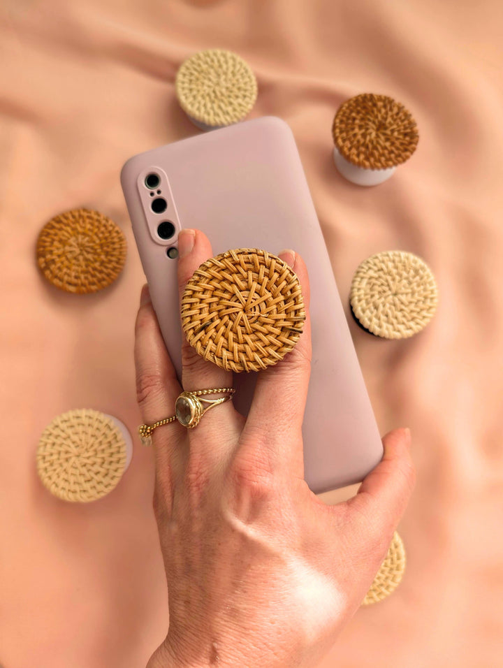 Rattan phone handle